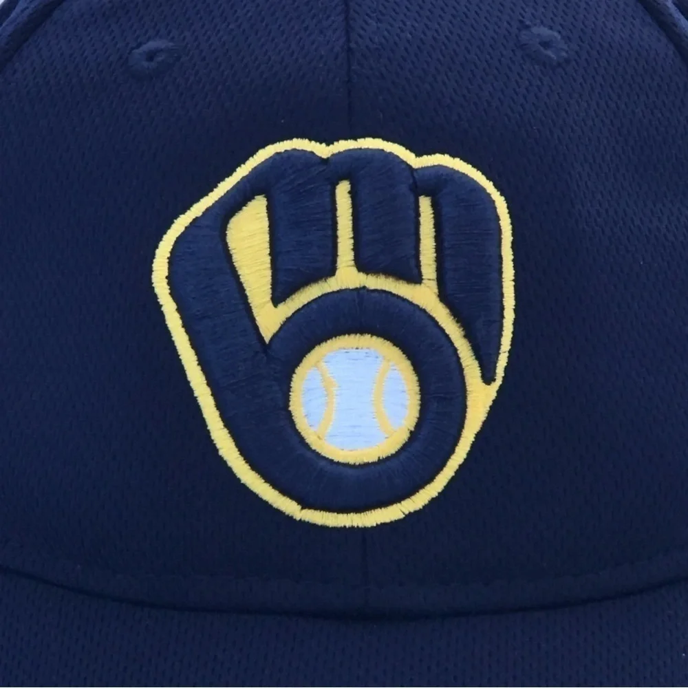 OC Sports - MLB Milwaukee Brewers Adjustable Baseball Cap